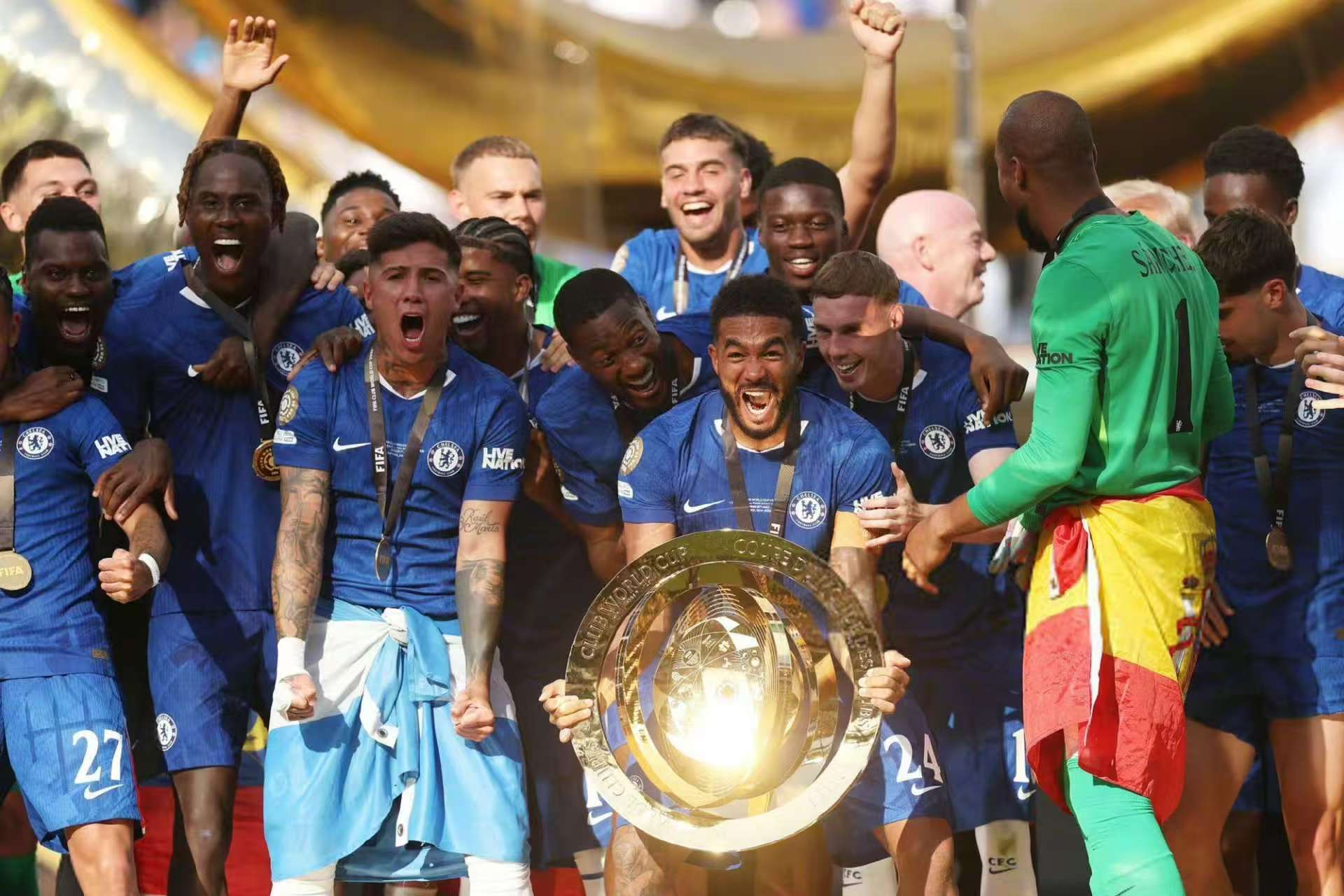 Nella battaglia finale del Mondiale per Club 2025, il Chelsea ha contrattaccato il PSG per vincere il campionato.